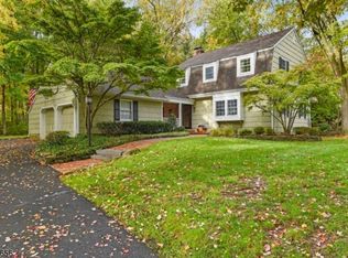 56 Chimney Ridge Dr, Morristown, NJ 07960