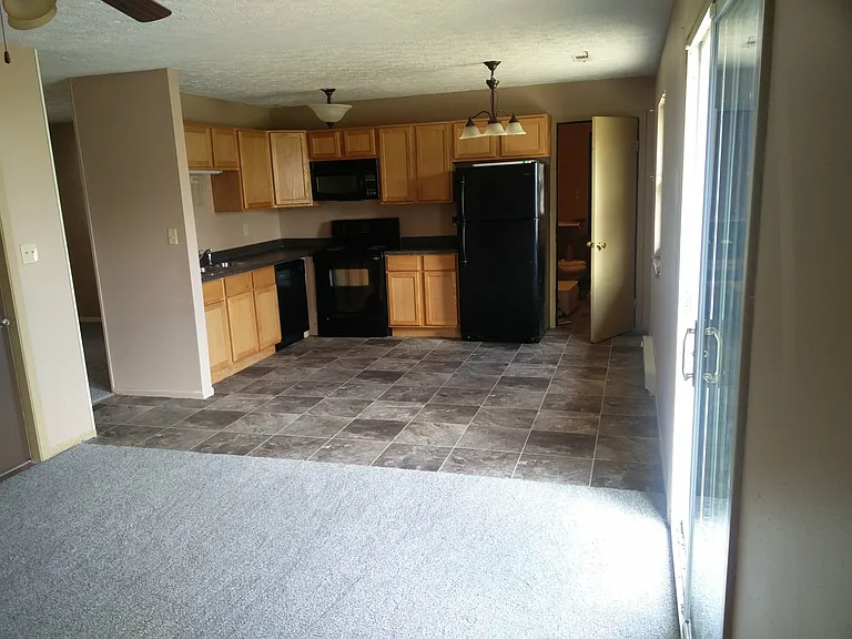 5921 Milhouse Ct — Photo 6