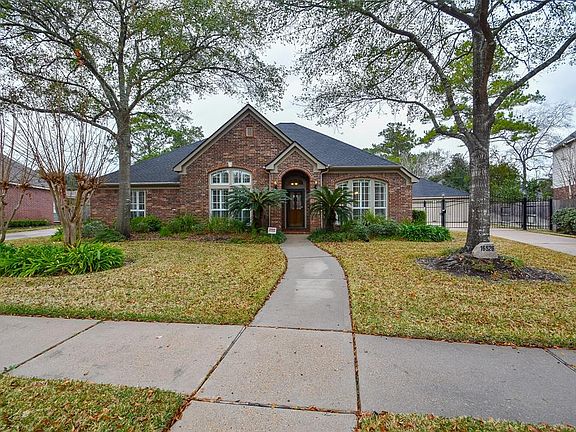 3rd image of 16526 Westwego Trl