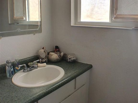 5th image of 3691-3695 S Gulley Ave