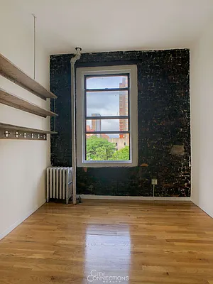 Rented by City Connections Realty | media 10