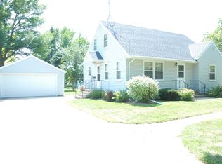 106 2nd Ave NW, Fairfax, MN 55332