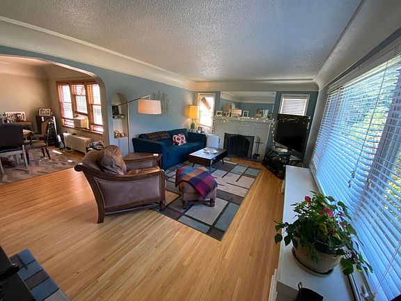 2nd image of 3553 Irving Ave S #1