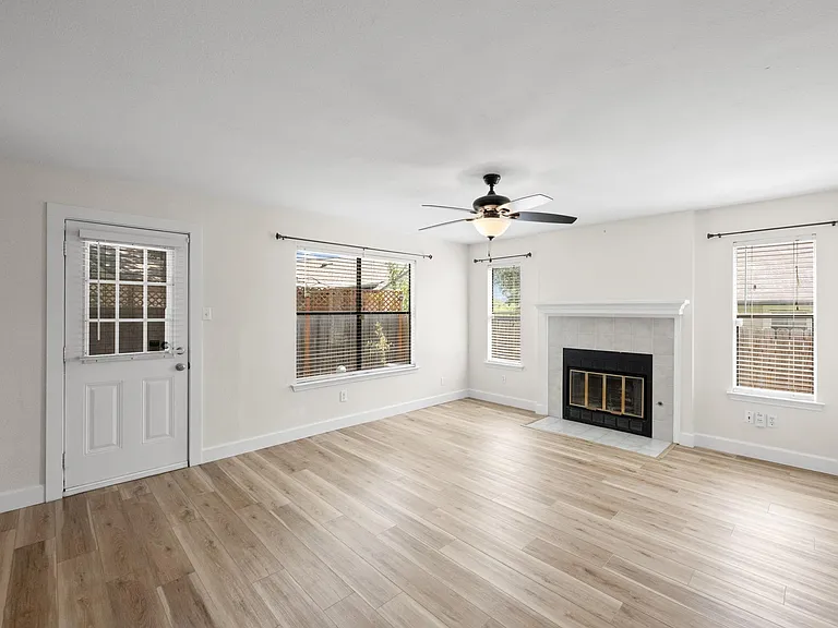 4602 Tobago Cv — Photo 8