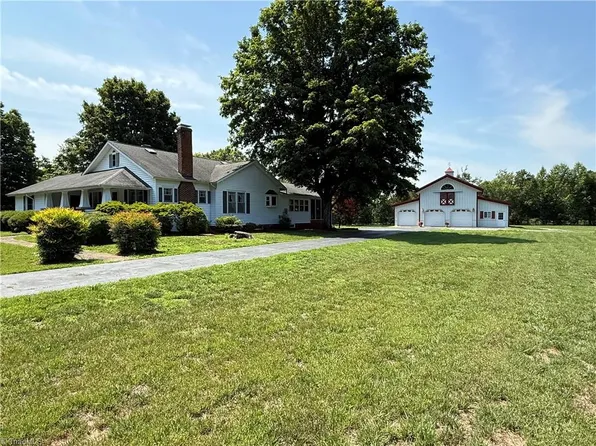 2809 Flint Hill Rd, East Bend, NC 27018