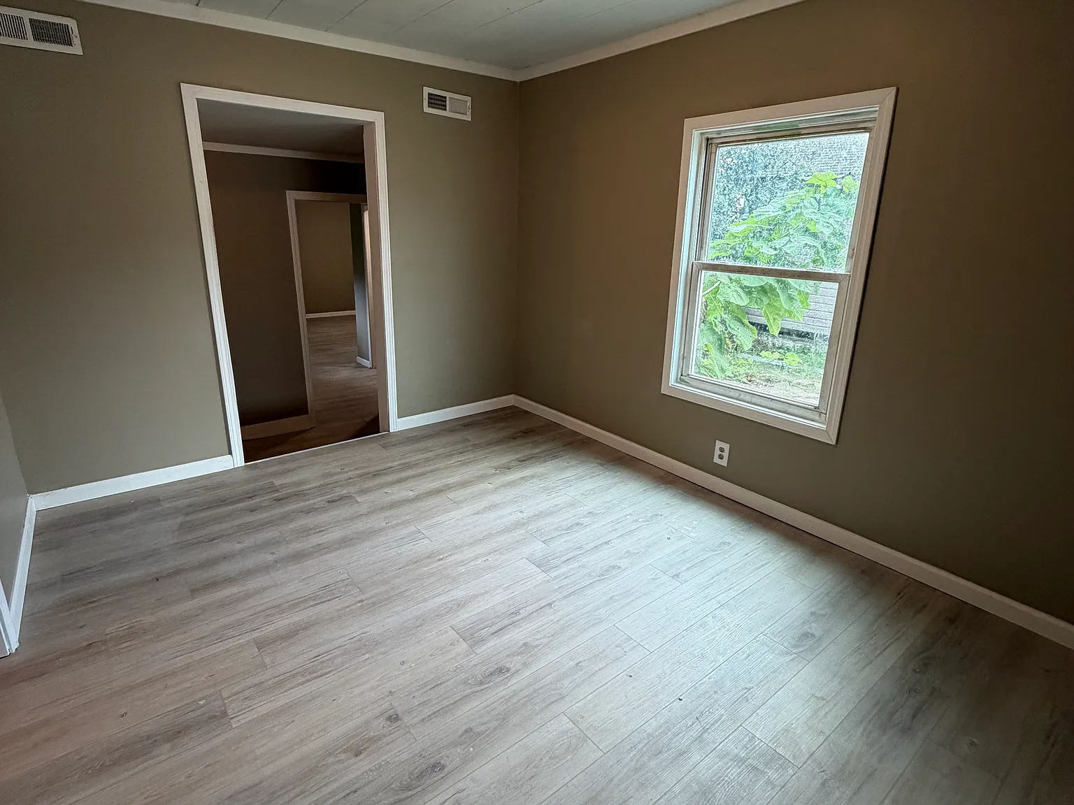 4 bed, 1568 sqft, $1,400 — Photo 4