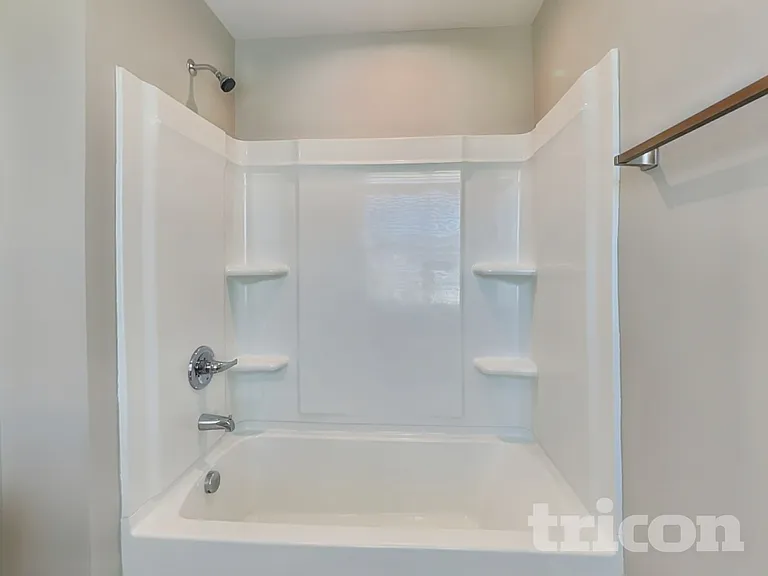 104 Cavesson Ave — Photo 8