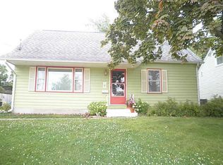 3425 H Ave NW, Cedar Rapids, IA 52405