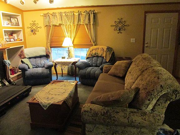 2nd image of 37 Michigan Ln