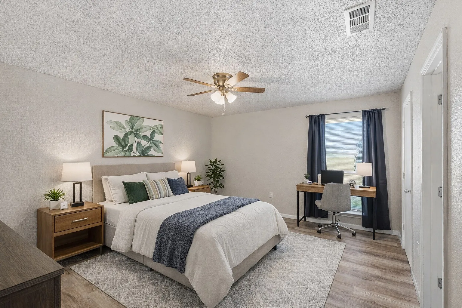 2 bed, 1102 sqft, $2,200 — Photo 1