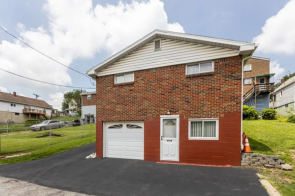 851 Florence Ave #2 — Photo 3
