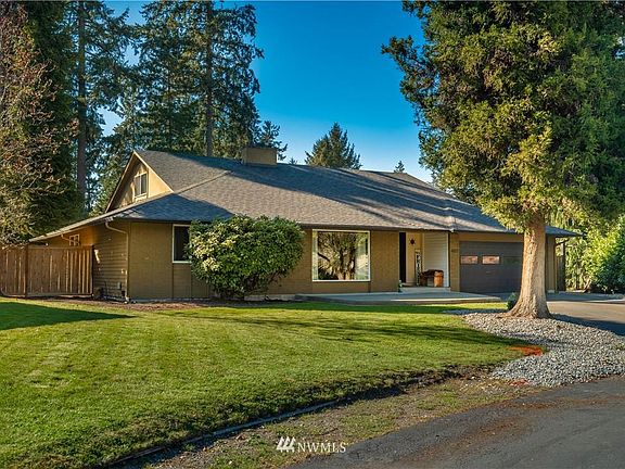 2nd image of 6803 Amethyst Ct SW