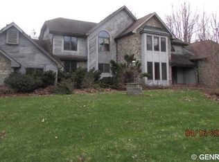 21 Carmas Dr, Rochester, NY 14626