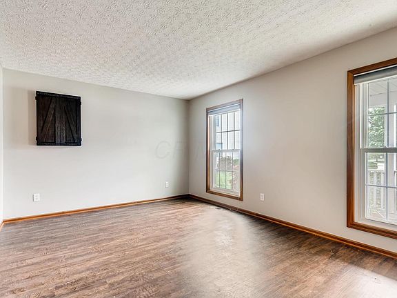 5th image of 3179 Brentwood Ct