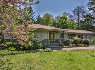 20 Shaftsbury Rd, Rochester, NY 14610