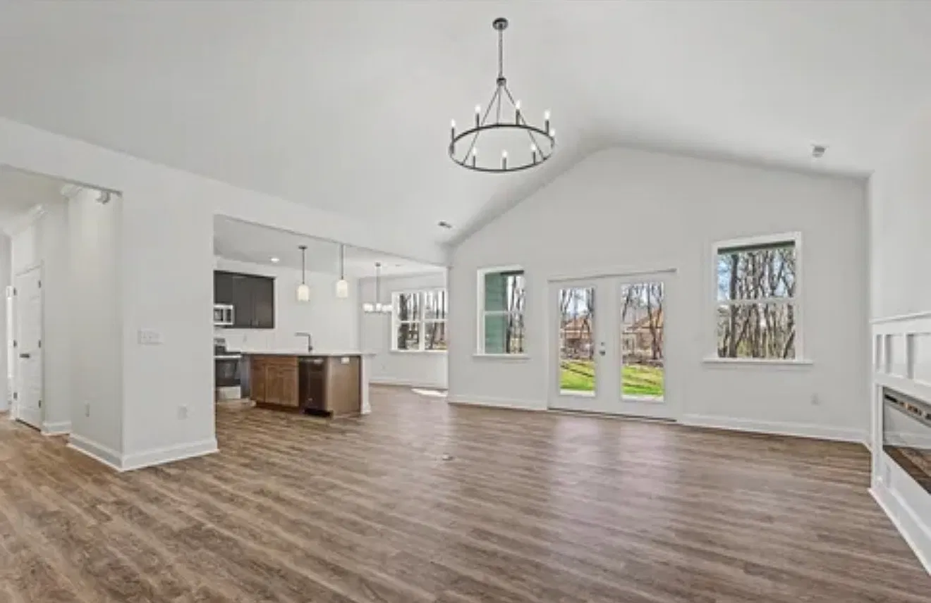 3 bed, 2140 sqft, $2,375 — Photo 3