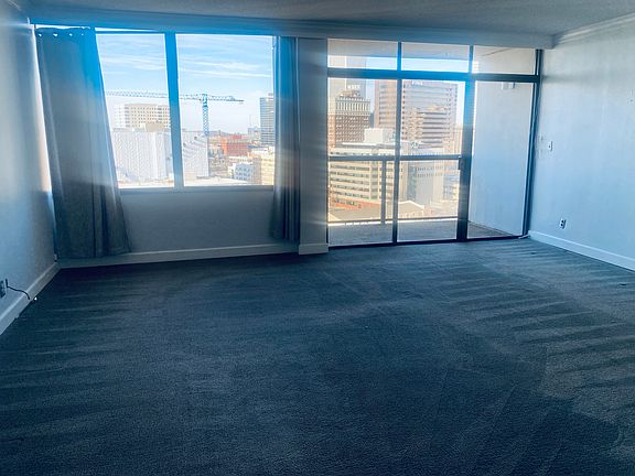 2nd image of 410 W 7th St APT 1727