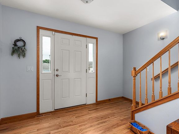 2nd image of 1208 Temple Dr