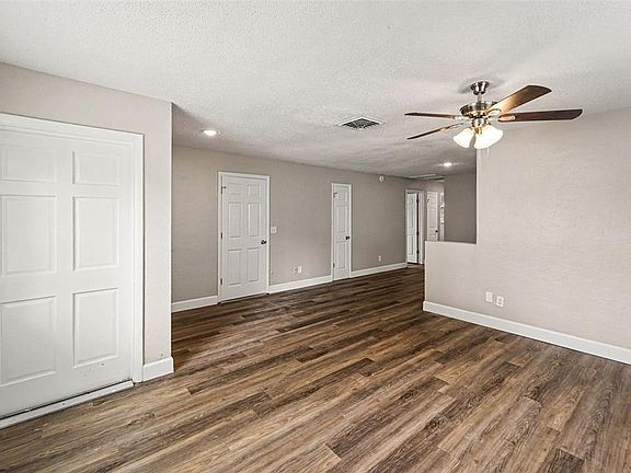 2nd image of 4041 53RD AVENUE N