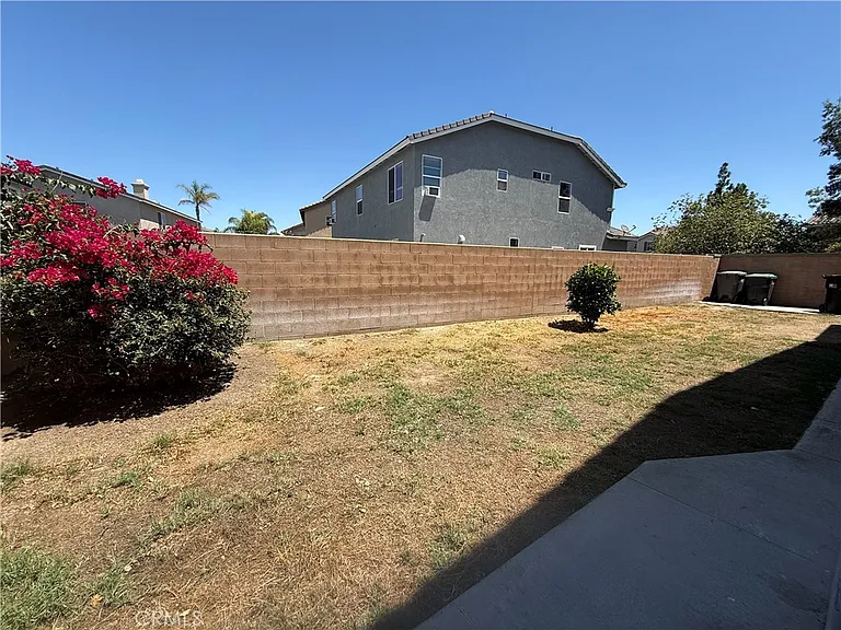 6569 Gladiola St — Photo 32