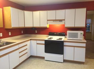 103 Crossing Dr, Normal, IL 61761