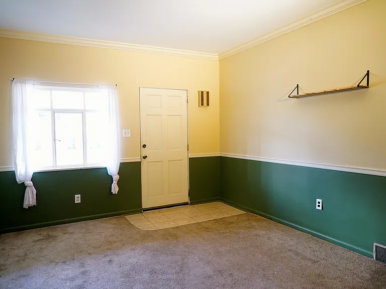1731 Kenneth Ave #A — Photo 3