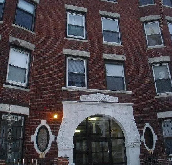 17 Highgate St #6 — Photo 1