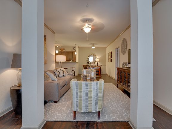 2nd image of 818 Wesleyan Cir #1ST