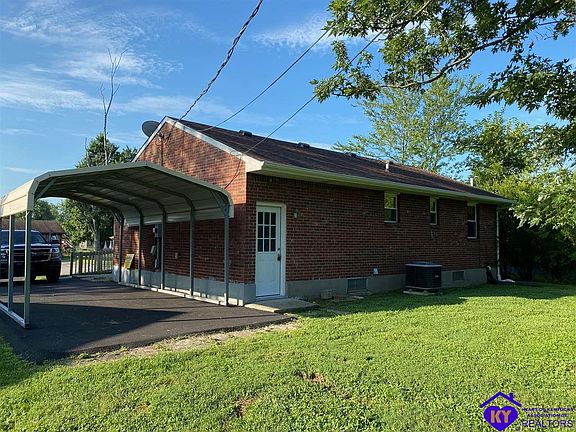 5th image of 617 Carolyn St