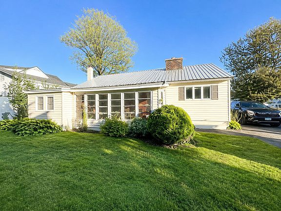 3rd image of 73 Forest Avenue