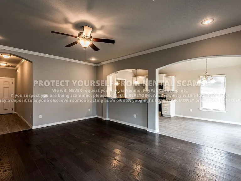 4488 W Wales Dr — Photo 3