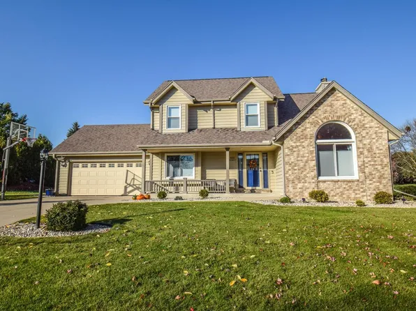 N104W14622 Heritage Hills PARKWAY, Germantown, WI 53022
