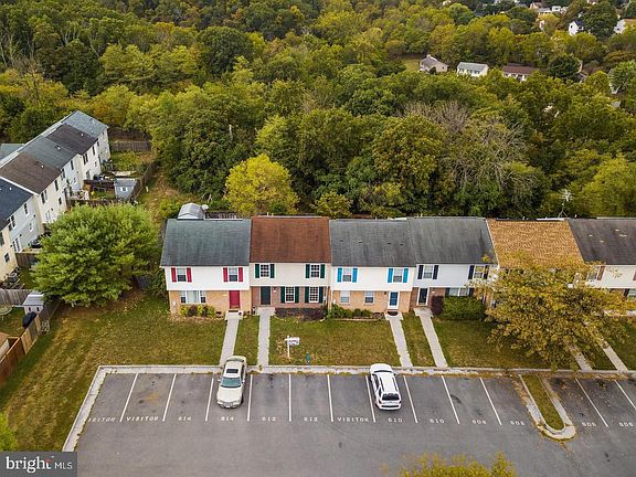 2nd image of 612 Emily Ln