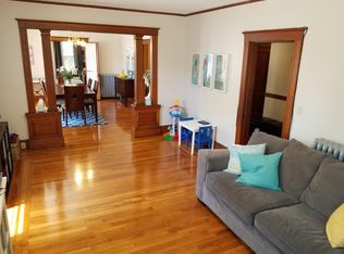 35 Shaw St, West Roxbury, MA 02132