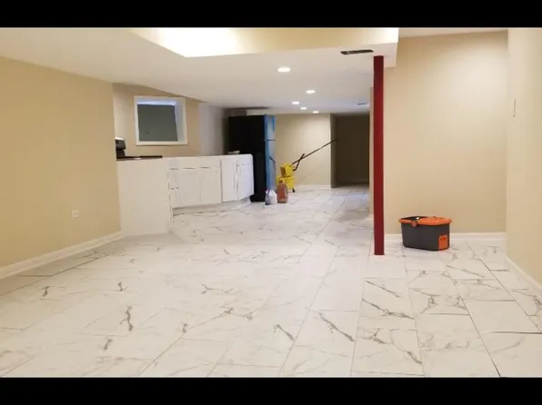 6015 N Claremont Ave, Chicago, IL 60659