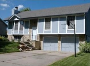 10431 N Forest Ave, Kansas City, MO 64155