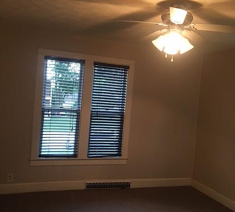5th image of 255 College Ave APT B