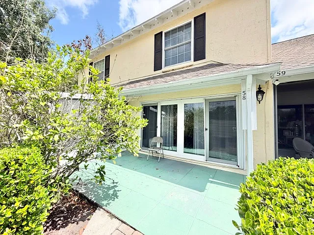 1355 Villa Ln — Photo 16