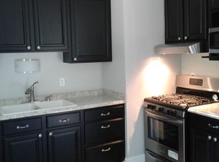 10 Trowbridge Ct, Ann Arbor, MI 48108