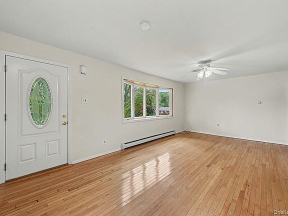 5th image of 10 Palisades Road