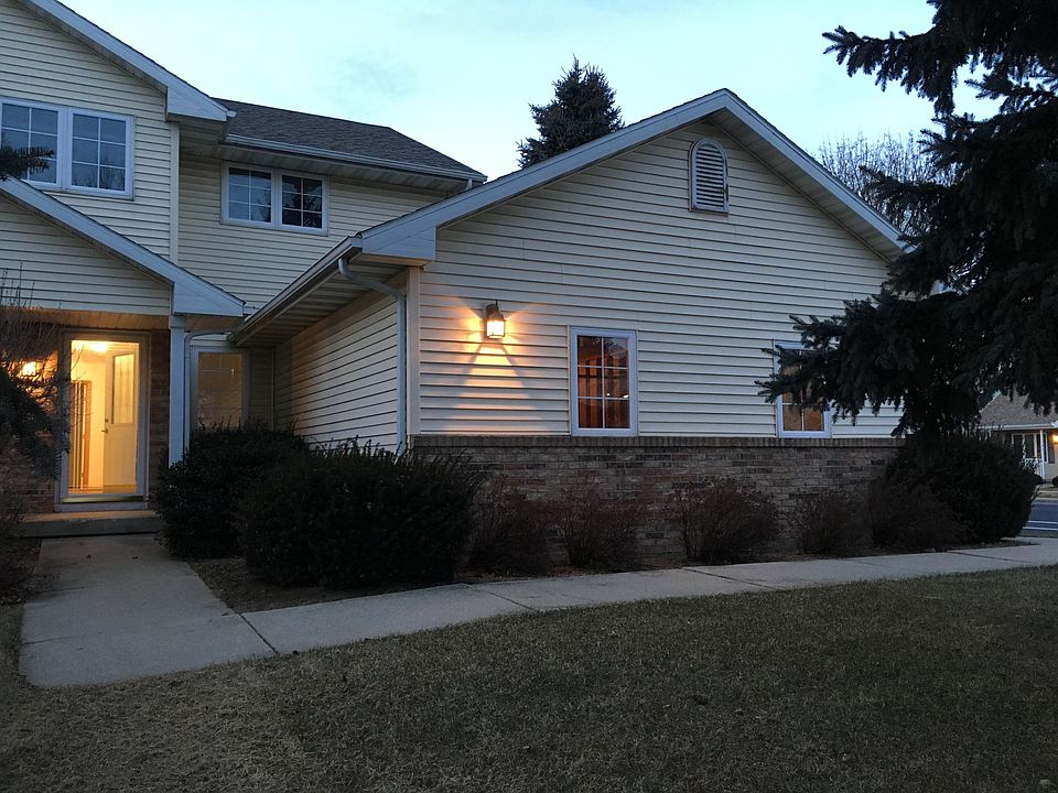 1st image of 250 Harbour Town Dr