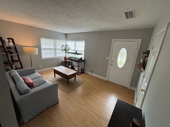2nd image of 1849 Harvester St