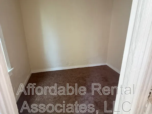 107 W Kassner Pl, Milwaukee, WI 53204