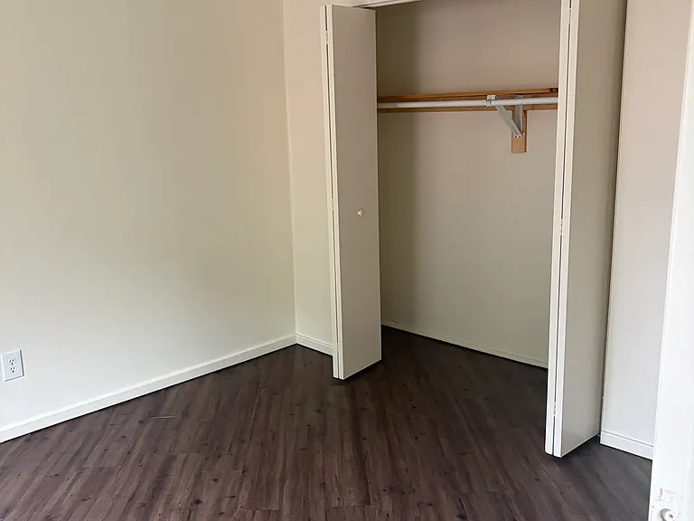2648 Harrison Ave #15 — Photo 6