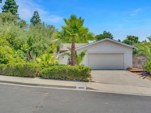 2243 Minaret Dr, Martinez, CA 94553