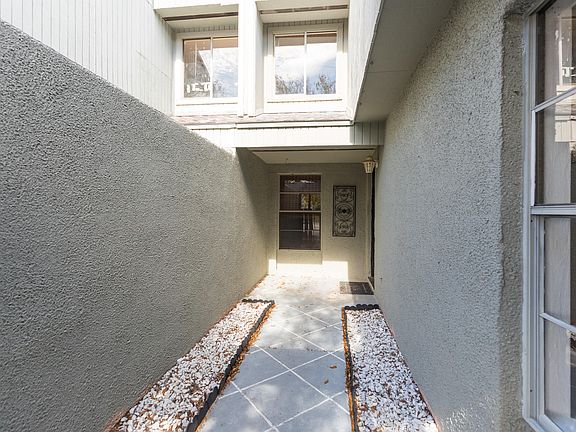 3rd image of 3503 Sanddollar Ct