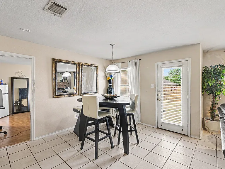 3608 Dove Ln — Photo 14