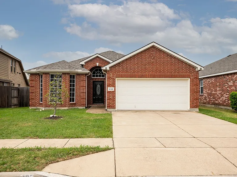 9125 Vineyard Ln — Photo 5