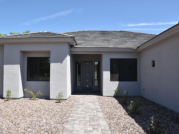 2nd image of 1020 E Birchwood Pl