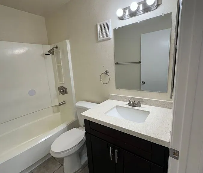 4201 51st St #7 — Photo 7